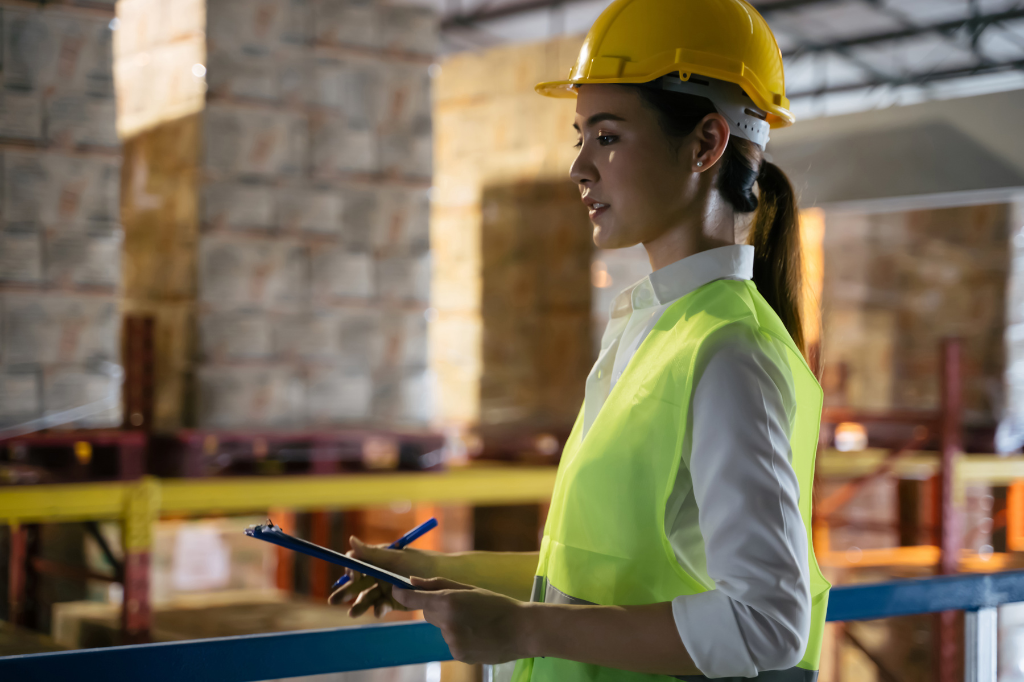 Mulheres na indústria ganham 14,7% a menos do que&nbsp;homens