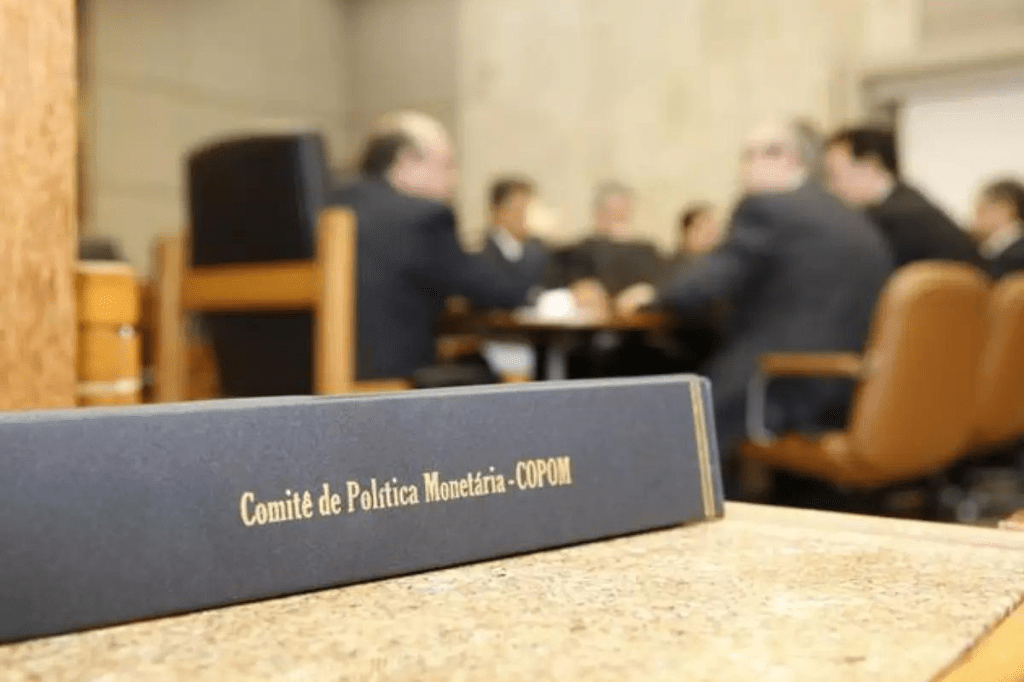 Ata do Copom: desaceleração econômica em curso é necessária para garantir inflação na&nbsp;meta