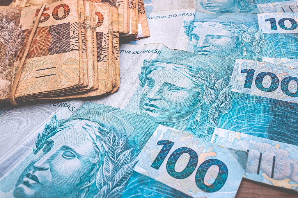 ‘Dinheiro esquecido’: mais de meio milhão de pessoas têm acima de R$ 1 mil para&nbsp;receber